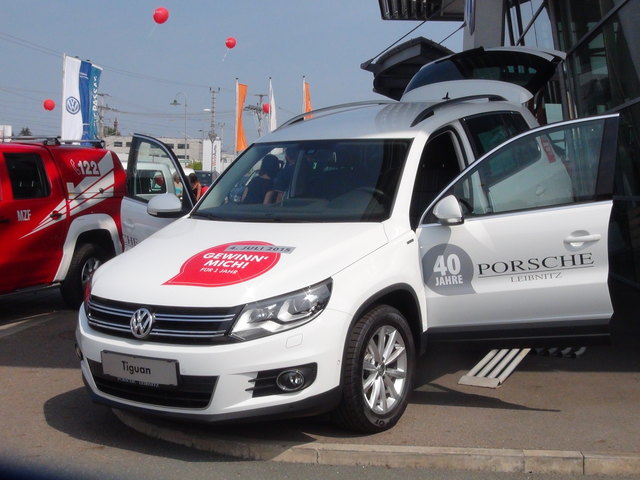 Das Erfolgsmodell VW Tiguan lockte als Hauptpreis für ein Jahr bei der großen Verlosung.