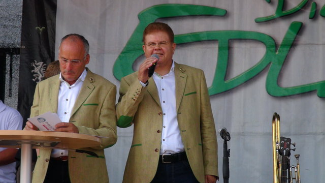 GF Hans Otter kann mit Stolz auf 40 Jahre Porsche Leibnitz zurückblicken.