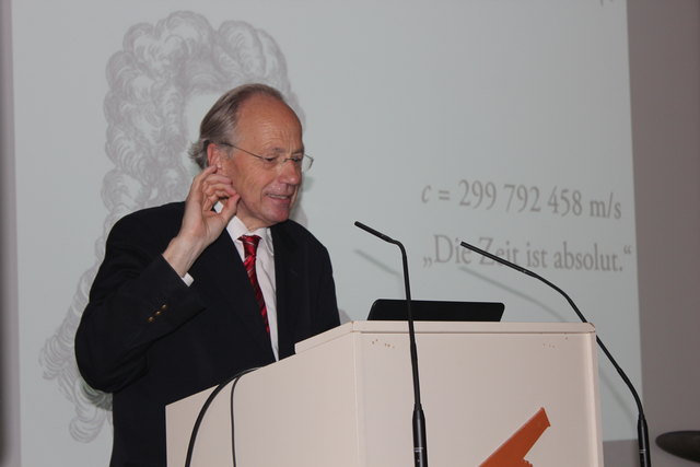 Der bekannte Mathematiker Rudolf Taschner weihte HTL-Schüler in die Geheimnisse der höheren Mathematik ein.