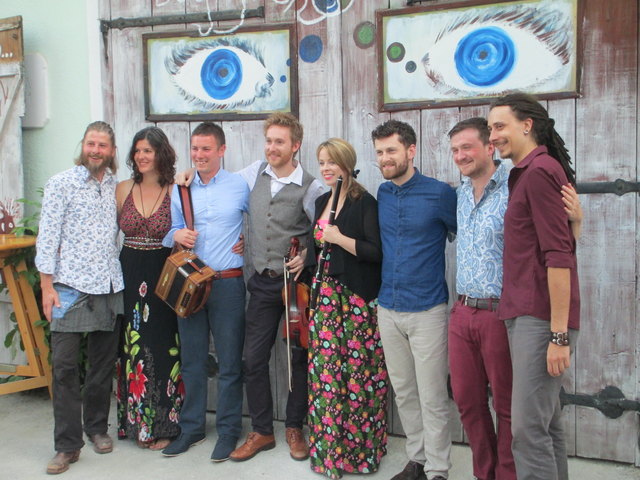 Manfred Hauser, Doris Brammer (Veranstalter), Janine Redmond, Michael Harrison, Marianne Knight, Eamonn Moloney, Andrew Meaney und Martino Vacca (FullSet)