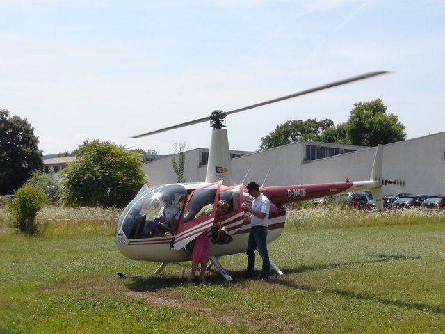 Mit dem Helikopter von Air Broker & Trading hoben viele die Gäste ab.