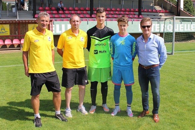 Erfolgreiches LAZ-Team: Tormanntrainer Hans Karner, LAZ-Leiter Gernot Stradner, Alem Murica, Niklas Sühs und Sportdirekter Walter Hörmann