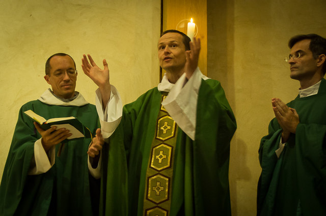 Bruder Luc, Bruder Nikodemus