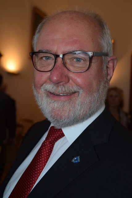 Zwentendorfs Bürgermeister Hermann Kühtreiber urgiert bei Wohnbaugesellschaft.