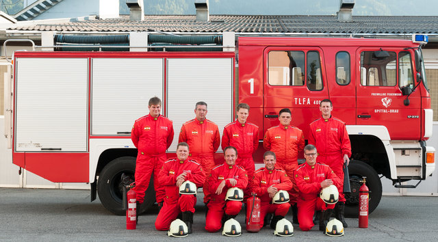 Die Gruppe der zehn Männer, die in Spielberg im Einsatz war.