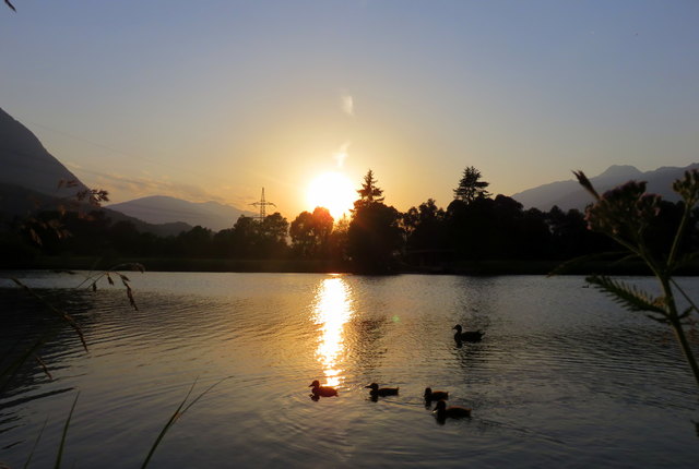 Gestern Abends sind wir noch bis Sonnenuntergang am See geblieben...war einfach so schön und richtig fein nach einer Wanderung bei dieser Hitze