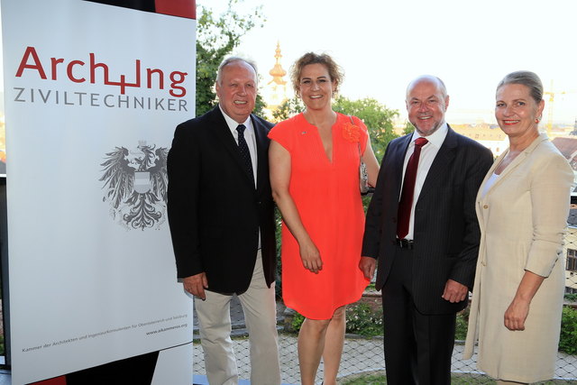 3. Landtagspräsident Adalbert Cramer, Olivia Schimek-Hickisch, Vizepräsidentin der Ziviltechnikerkammer, Rudolf Kolbe, Ziviltechnikerkammerpräsident, und Ulrike Mursch-Edlmayr, Präsidentin der Apothekerkammer (von links).