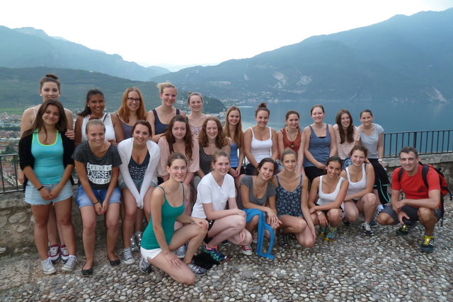 Die HLW Wolfgangsee bei ihrer Sportwoche am Gardasee