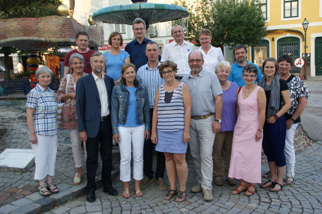Andreas Cermak (vorne, 5.v.r.) führt als Obmann die engagierte Gruppe des Vereins an.