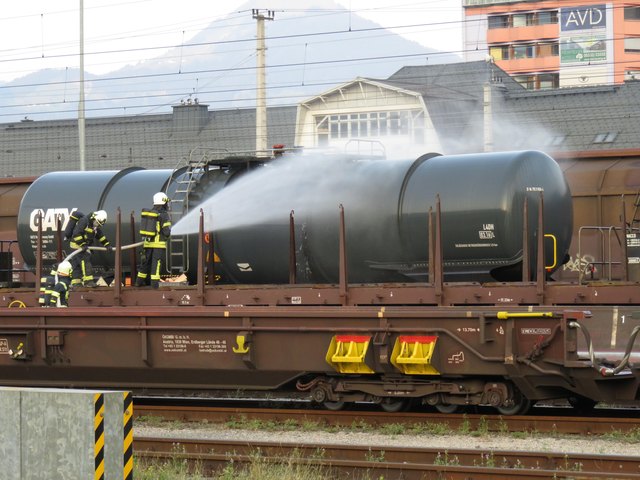 Vermutlich aufgrund der Hitze ist eine Schweißnaht aufgeplatzt. | Foto: ZOOM-Tirol