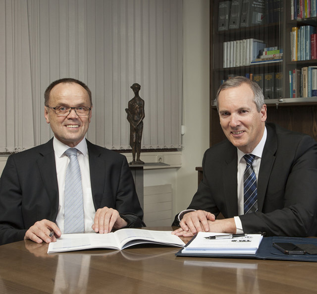 Die Vorstände der Volksbank Tirol Innsbruck-Schwaz AG: v. l. Mag. Anton Fuchs und Mag. Markus Hörmann