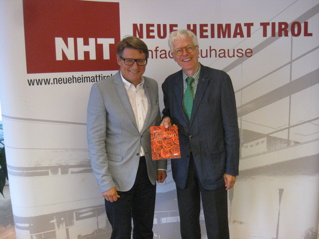 Die NHT-Geschäftsführer Hannes Geschentner (li.) und Klaus Lugger präsentierten die Zahlen des Wirtschaftsjahres 2014 der Neuen Heimat Tirol. | Foto: NHT