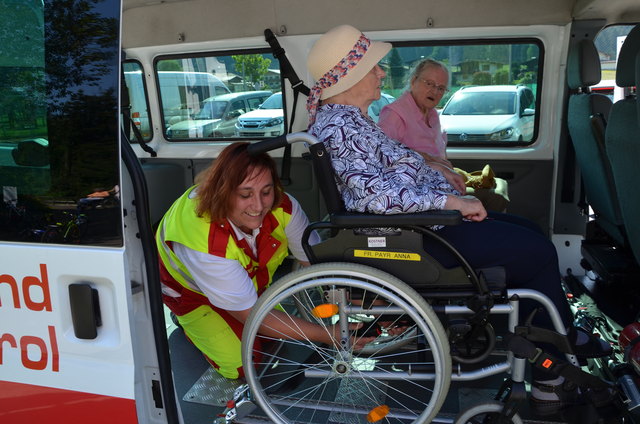 Die Rollstuhlfahrer konnten auch heuer wieder einen netten Ausflug zum Bananensee unternehmen.