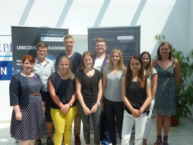 HAK-Summerschool bei der Uniconsult. | Foto: UNICONSULT