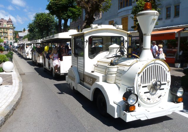 Mit dem Lindner Schulschlusszug geht es wieder in die Schule zur Zeugnisverteilung