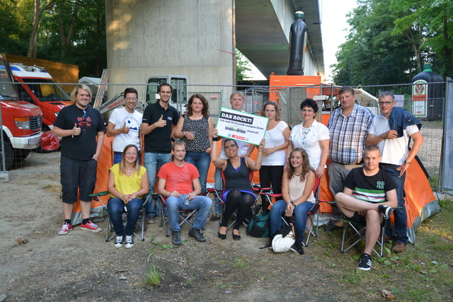Die Gewinner der "10 geilsten Dinge, die man in Melk erlebt haben muss" beziehen ihr Campingareal unter der Brücke. | Foto: Trinkl