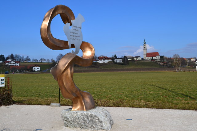 Friedensweg: Auf den Spuren von Franz Xaver Gruber in Hochburg wandeln.