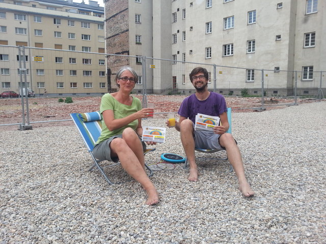 Sommerfeeling in Erdberg: Bis zum 11.9. können Sie in der Rüdengasse einen feinen Sandstrand genießen.