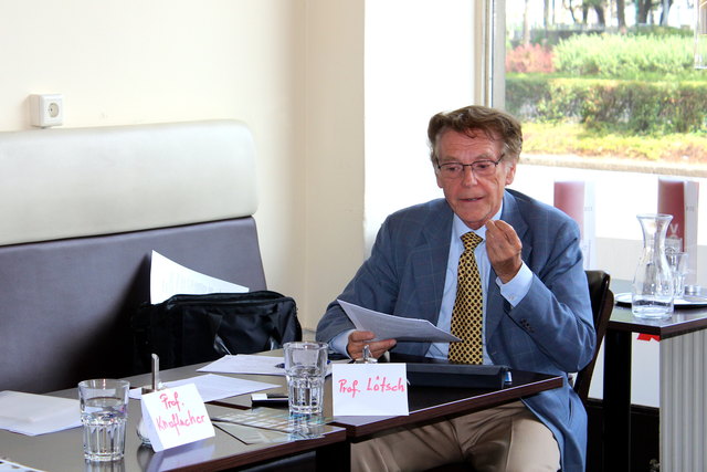 Ökologe Prof. Bernd Lötsch meint: Die Stadt wird uns unter dem Boden weggezogen.