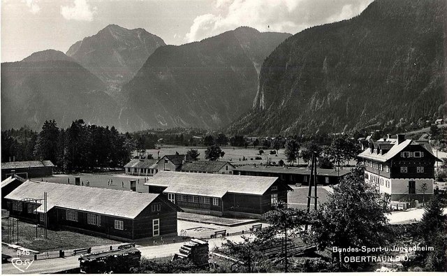 Ehemaliges Lazarett der deutschen Wehrmacht auf dem Gelände des heutigen Bundessport- und Freizeitzentrums Obertraun. | Foto: Gemeinde Obertraun