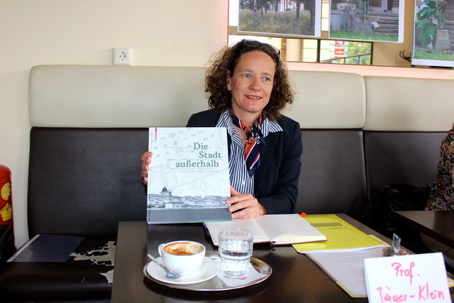 Prof. Caroline Jäger-Klein (TU Wien) ist beeidete Sachverständige für Denkmalpflege, ICOMOS-Expertin und Mitherausgeberin des neuen Steinhof-Buches "Die Stadt außerhalb"