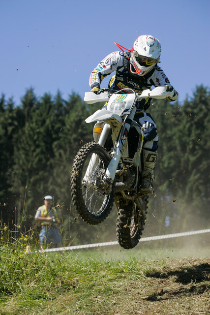Patrick Riegler mit vollen Einsatz beim Heimevent in Haidershofen! | Foto: www.sportpixel.eu