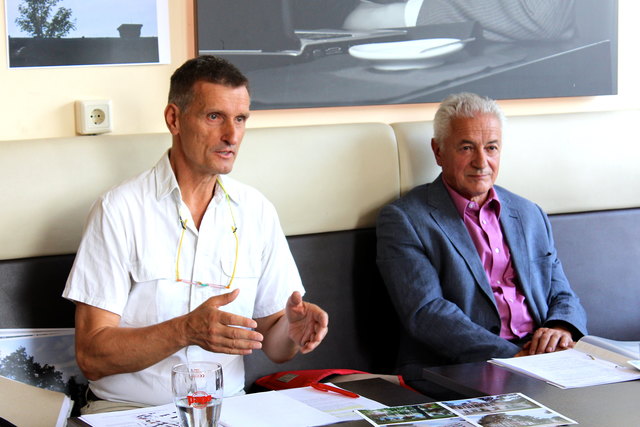 Wolfgang Veit (li.), BI "Steinhof als Gemeingut erhalten und gestalten" mit Prof. Hermann Knoflacher (TU Wien), Vorstand des Wiener Naturschutzbundes