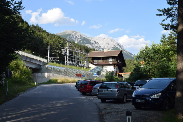 Ankunft von der Magdeburger Hütte ist am Hochzirler Bahnhof.