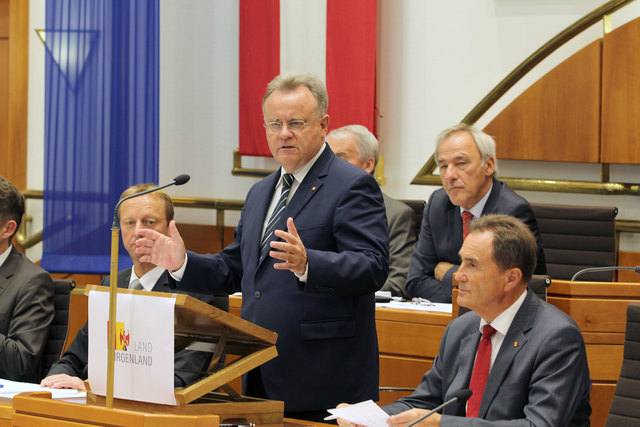 Die Regierungserklärung von Landeshauptmann Hans Niessl gegenüber dem Landtag beschreibt Programm und die Ziele der SPÖ-FPÖ-Landesregierung für die kommenden fünf Jahre.