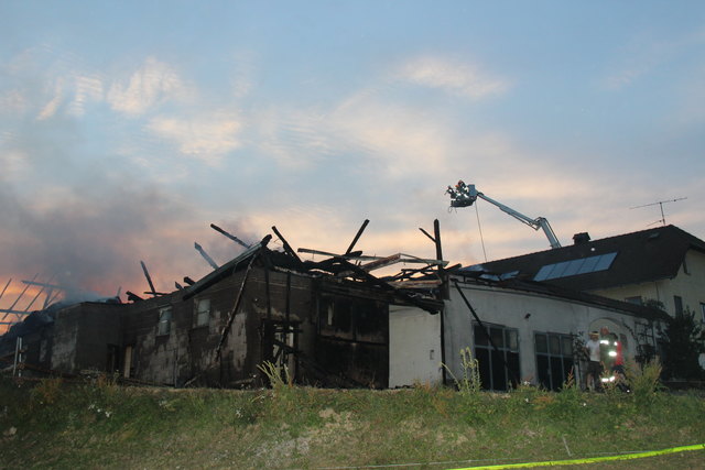 Brand bei Leonhartsberger in Mitterdörfel 28, Bad Kreuzen | Foto: Zinterhof