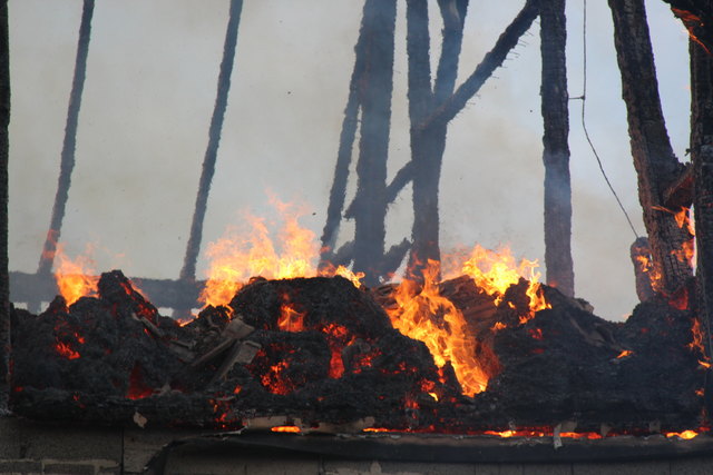 Brand bei Leonhartsberger in Mitterdörfel 28, Bad Kreuzen | Foto: Zinterhof