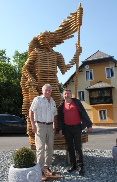 Bgm. Stefan Visotschnig (li.) und Künstler Helmuth Machhammer | Foto: KK