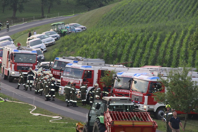 Brand bei Leonhartsberger in Mitterdörfel 28, Bad Kreuzen | Foto: Zinterhof