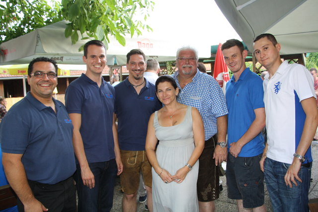 Die FPÖ Gemeinderäte von Feldkirchen bringen gemeinsam 589,1 kg. auf die Waage.