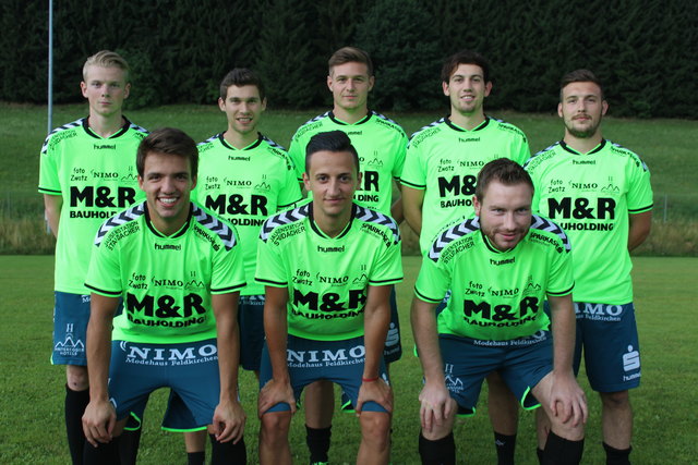 Die Neuzugänge Martin Tabojer, Patrick Steinschifter, Christoph Freithofnig, Sebastian Schmid und Michael Fischer (hinten v.l.), sowie Fabio Tilli, Enes Brdjanovic und Kevin Vaschauner (vorne v.l.)