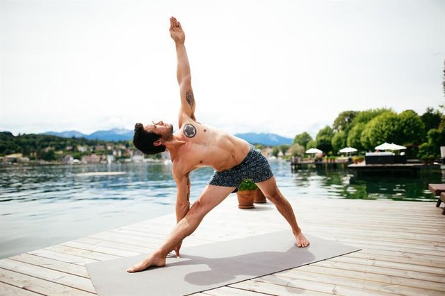 "Bryce Yoga" am Wörthersee