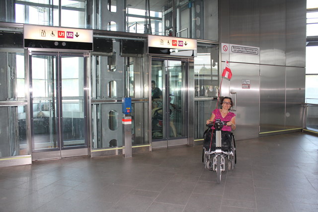 U1, U2, aber auch die Bahnsteige der S-Bahnen sind am Praterstern sämtlich barrierefrei mit geräumigen Liften zu erreichen.