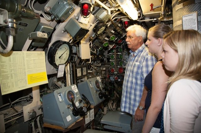Pflichtprogramm: Führung im Marinemuseum und auf diversen Schiffen. | Foto: Bachlechner