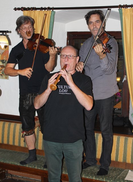 Aniada a Noar & In Compagnia spielten unter anderem im Schwarzen Adler auf.