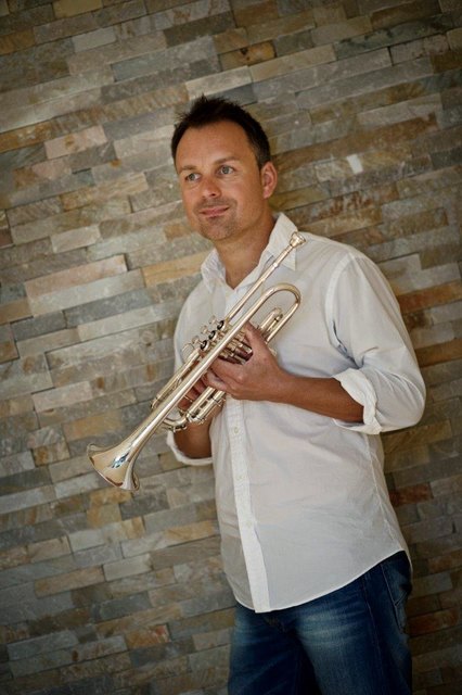Oliver Lakota wird nach seinem Konzert in Reichersberg in Tokio und Akita auftreten.