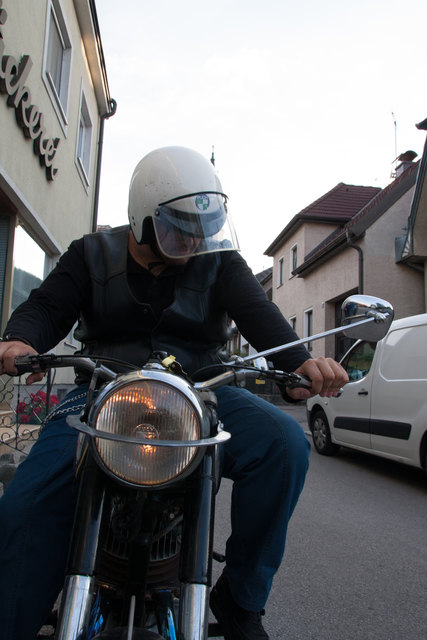 Und eine de Erste. KLACK