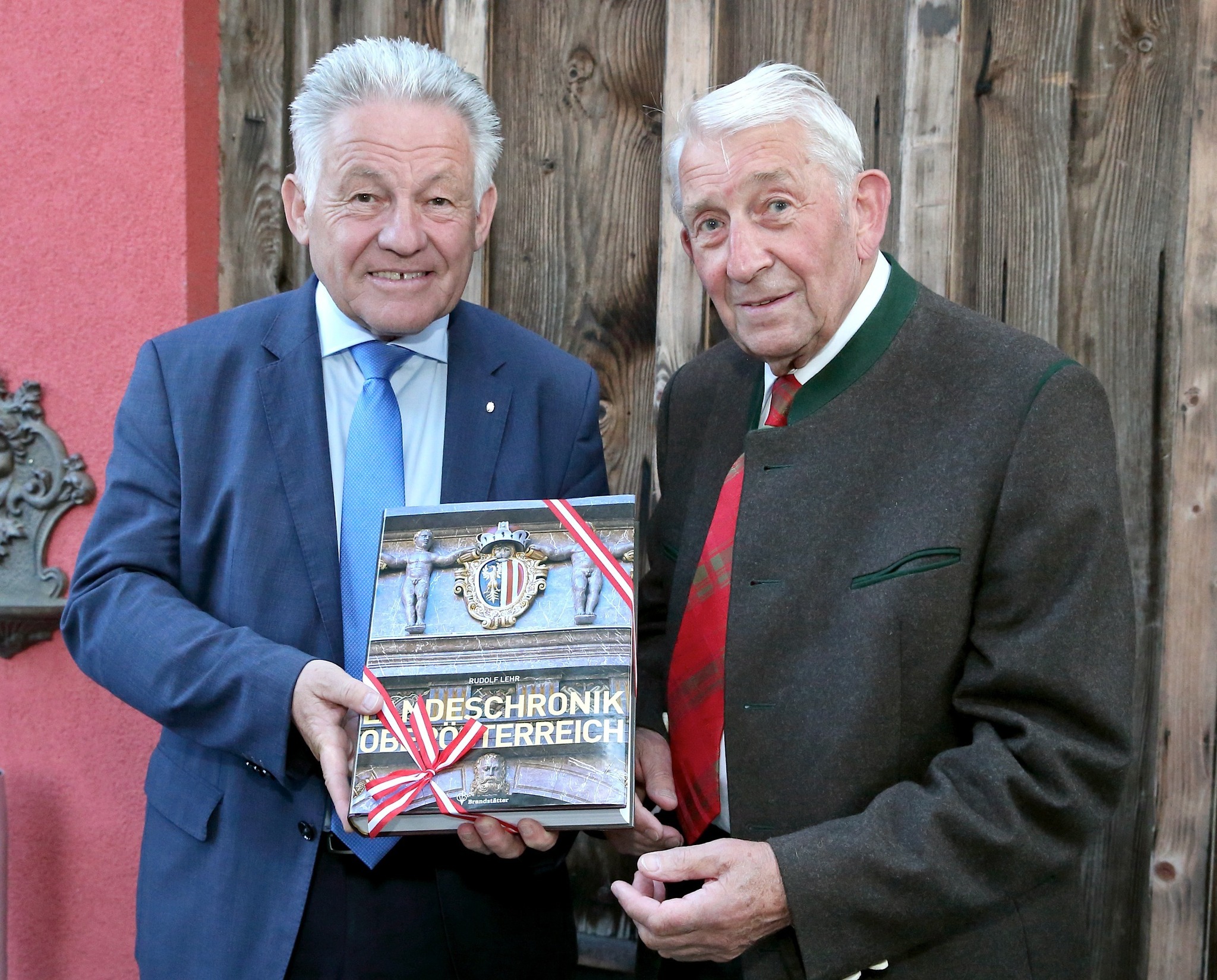 Landeshauptmann würdigt ehrenamtliches Engagement von Johann