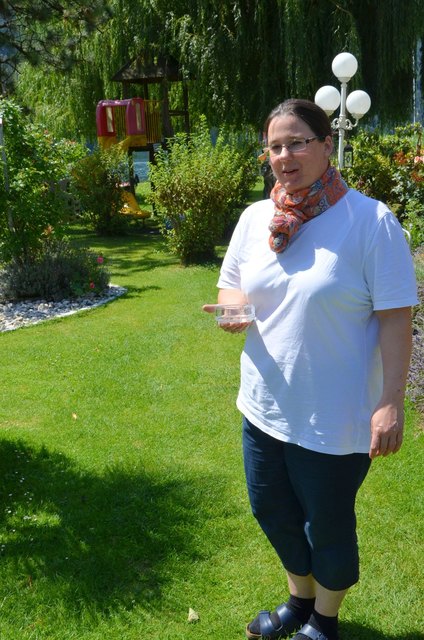 Nichtraucherin Isolde Tschinder freut sich über ihre disziplinierten Gäste