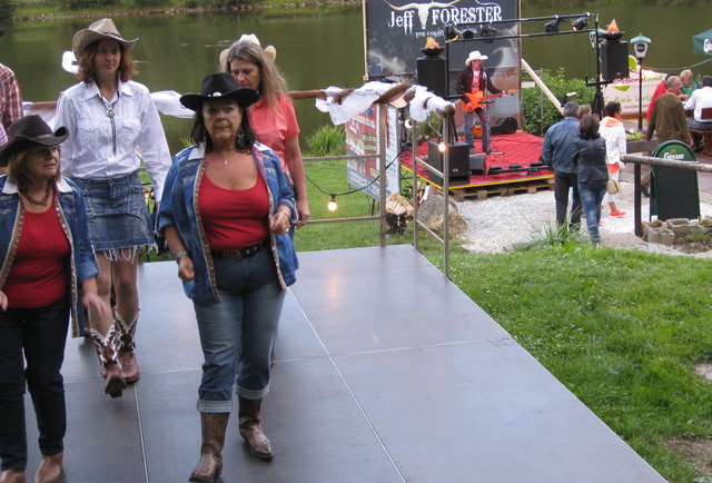 Ein Fest für Freunde der Country-Musik und ein abslolutes Muss für die vielen Anhänger des Line-Dance.