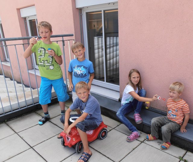 25 Buben und Mädchen im Alter von drei bis elf Jahren verbringen einen Teil ihrer Sommerferien im LKH Schärding. | Foto: gespag