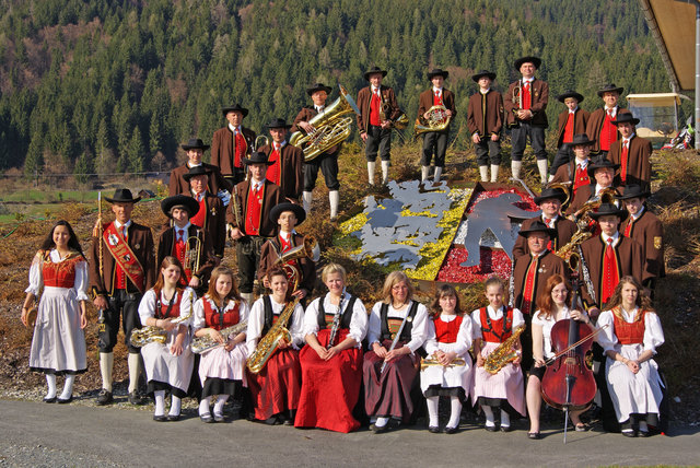 Trachtenkapelle "Alpenrose" Waidegg | Foto: KK/Unterasinger