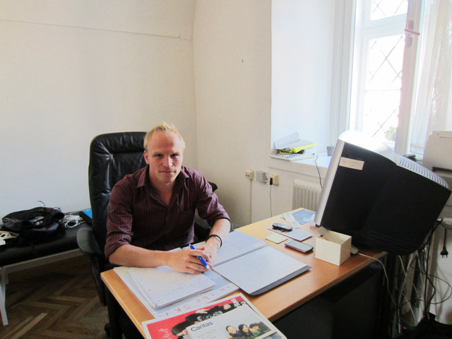Die Sprechstunde findet im Rathaus gegenüber vom Büro des Bürgermeisters jeden Freitag von 9-12 Uhr statt. Im Bild: Martin Kaltenbacher.