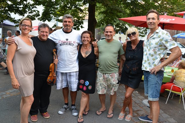 vlnr: GRin Astrid Wesse,y, Zipflo Weinrich, Georg Ragyoczy, Christina Schmirl, Mike Kokokyris, Eva Böhm und Reinhard Eggner | Foto: Gerhard Glazmaier