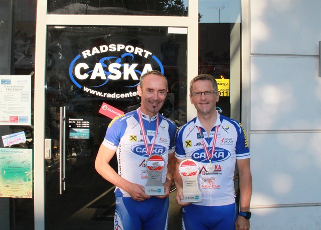 Silber: Fritz Rath und Wolfgang Kern (v.l.) holten Platz zwei im Paarfahren.