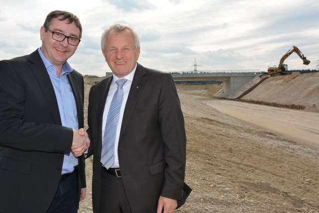 LH-Stv. Franz Hiesl (r.) und Vizebürgermeister Robert Wimmer (l.) | Foto: Land OÖ